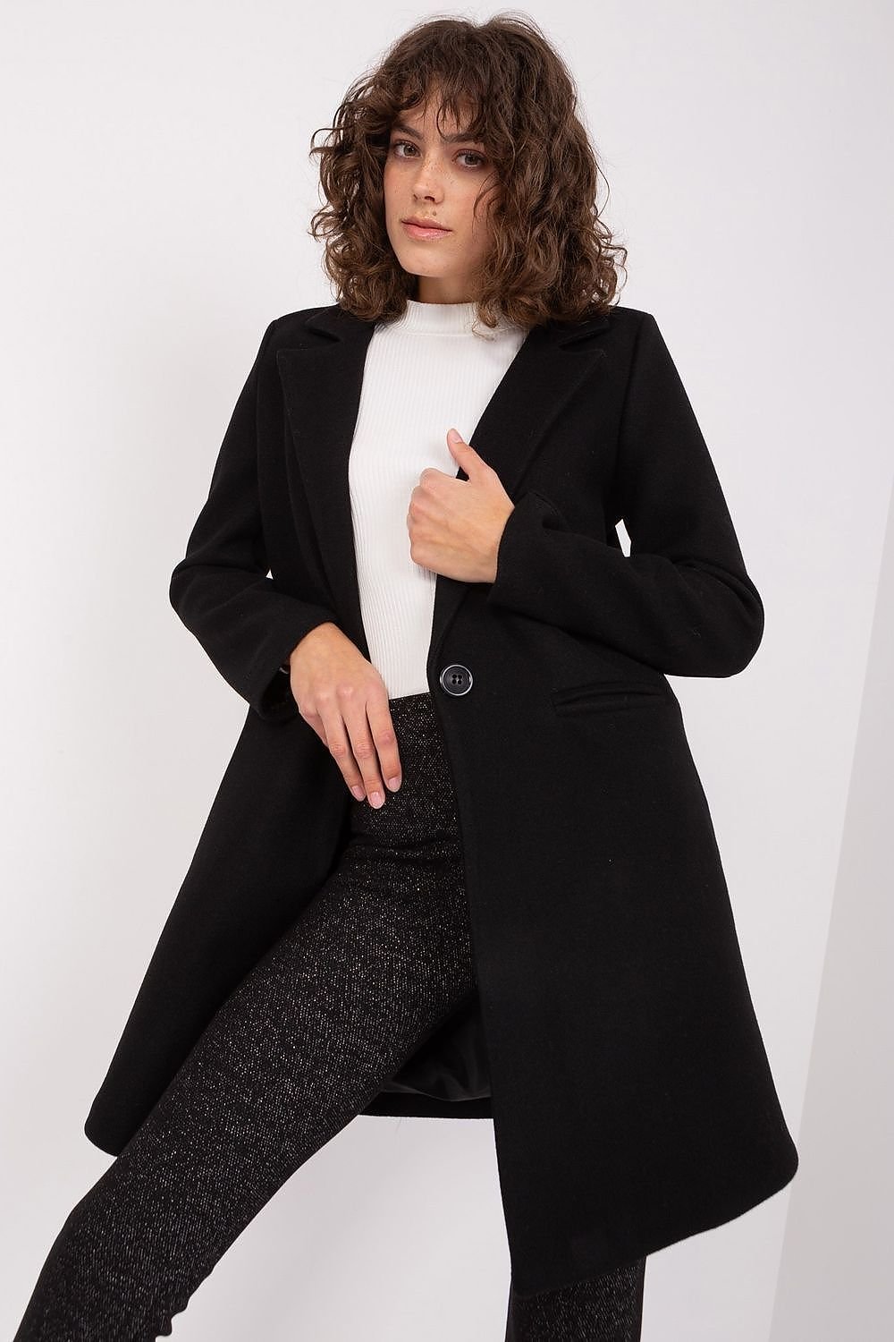 Coat model 190144